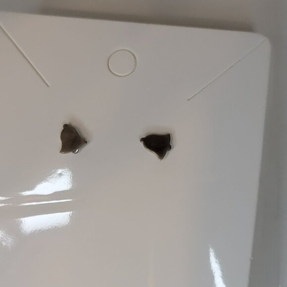 💥FREE w/Purchase Bell Pierced Earrings - Picture 1 of 3